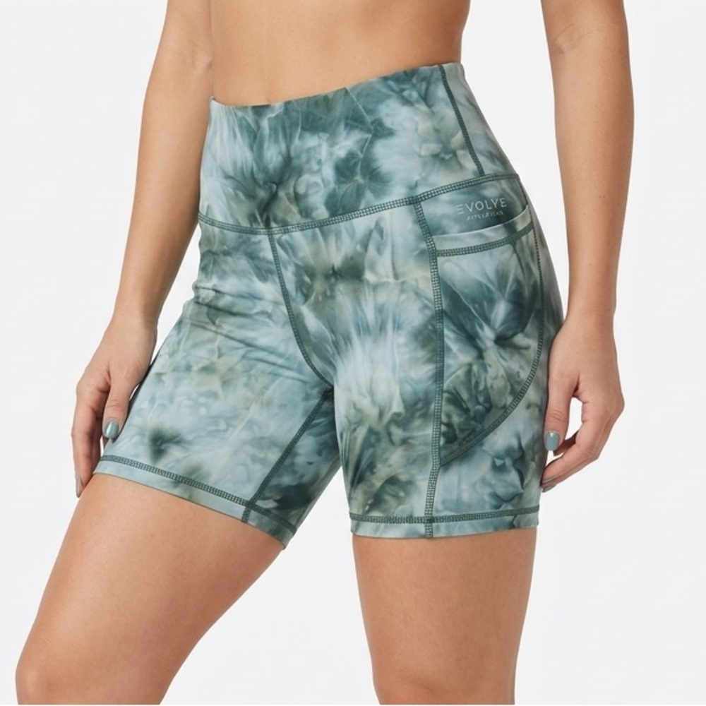 Senita Athletics Athletic Shorts‎ Women’s Small Green Tie Dye High Rise Workout